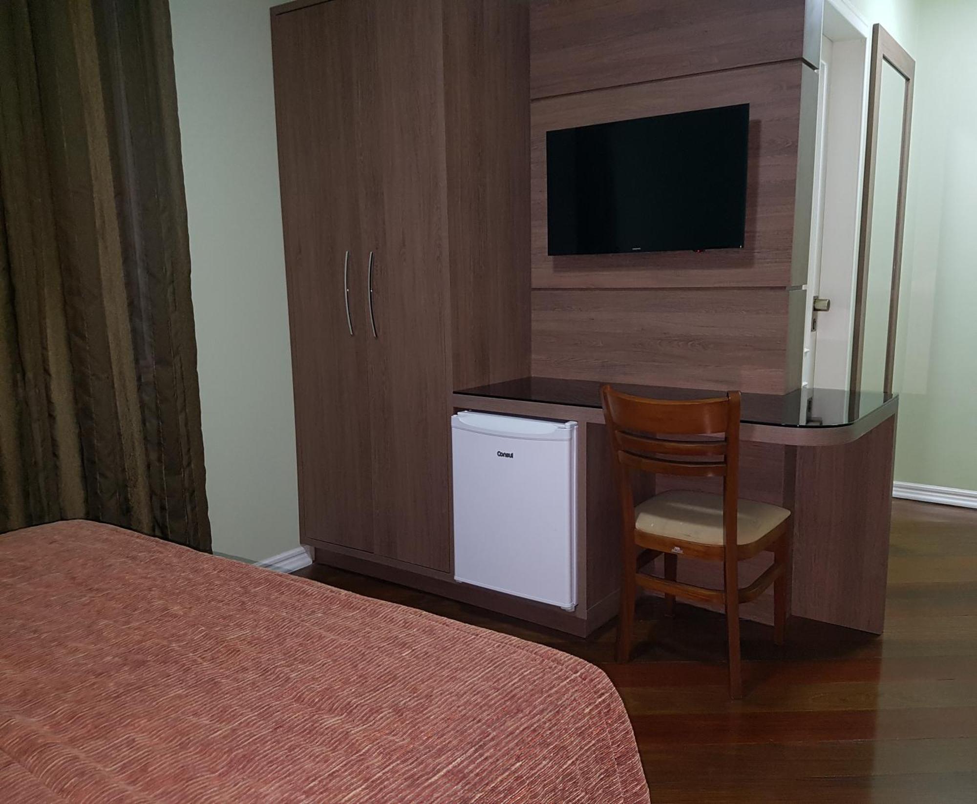 Clássica Hotel